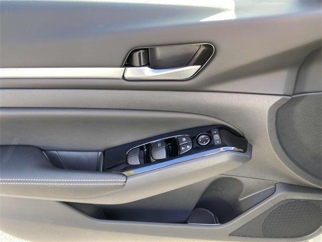 new 2025 Nissan Altima car, priced at $33,367