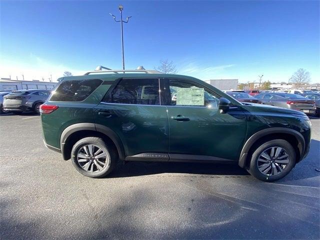 new 2025 Nissan Pathfinder car, priced at $43,185