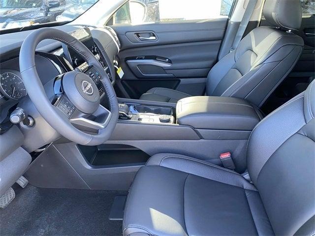 new 2025 Nissan Pathfinder car, priced at $43,185