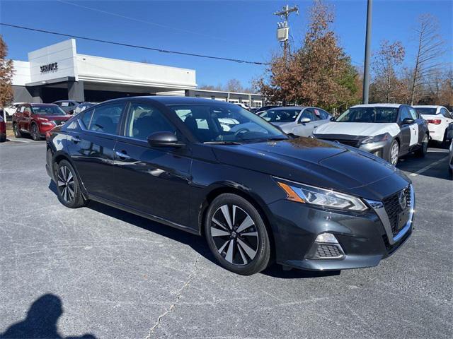 used 2022 Nissan Altima car, priced at $19,199