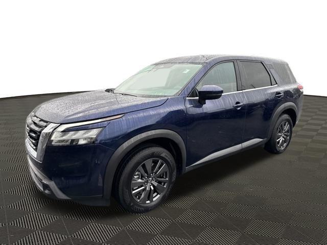 used 2022 Nissan Pathfinder car, priced at $22,137