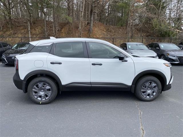 new 2025 Nissan Kicks car, priced at $24,466