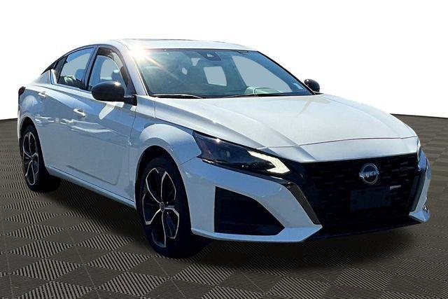 used 2023 Nissan Altima car, priced at $23,968