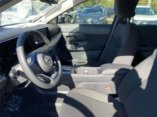 new 2025 Nissan Kicks car, priced at $24,343