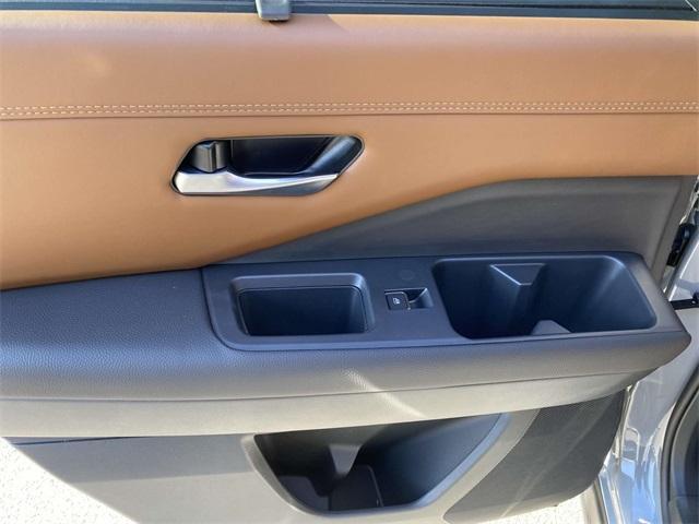 new 2025 Nissan Pathfinder car, priced at $48,230