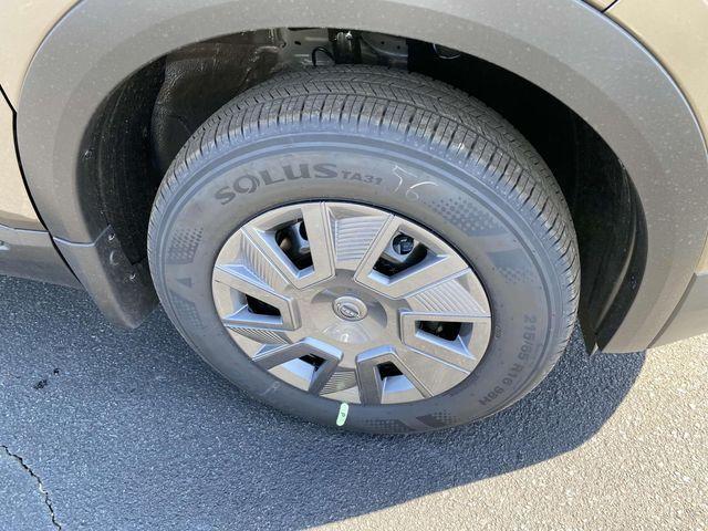 new 2025 Nissan Kicks car, priced at $24,068