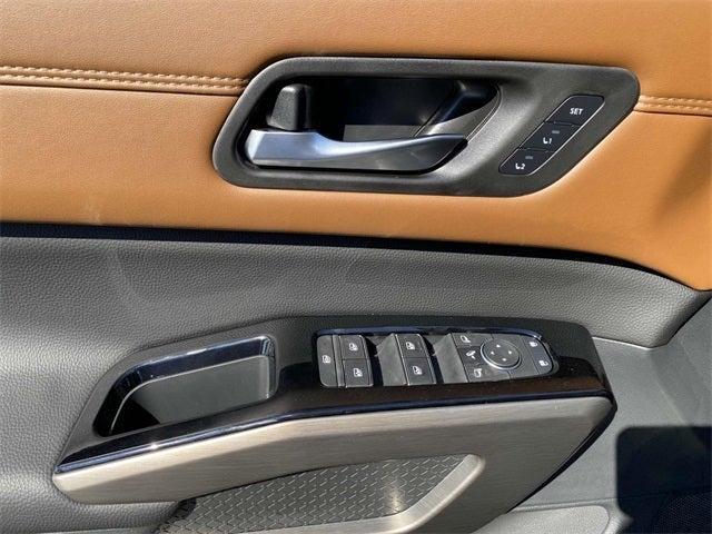 new 2025 Nissan Pathfinder car, priced at $52,142