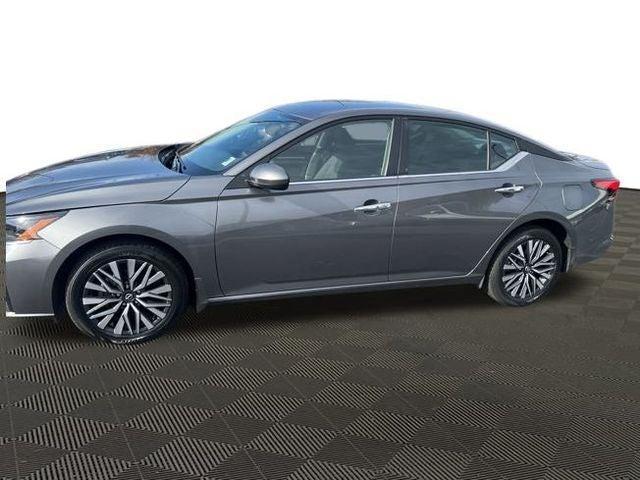 used 2023 Nissan Altima car, priced at $20,218
