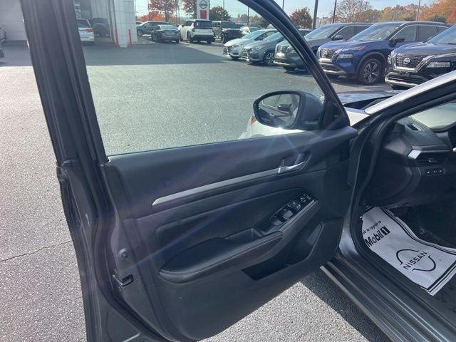 used 2023 Nissan Altima car, priced at $20,218