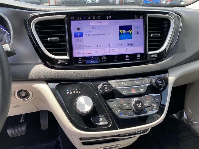 used 2022 Chrysler Pacifica car, priced at $18,756