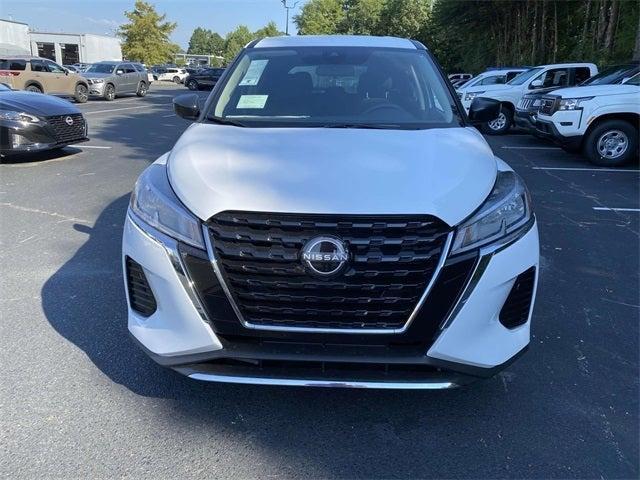 new 2024 Nissan Kicks car, priced at $23,154