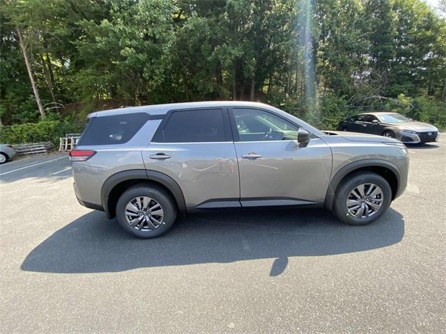 new 2025 Nissan Pathfinder car, priced at $35,243