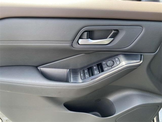 used 2022 Nissan Rogue car, priced at $25,529