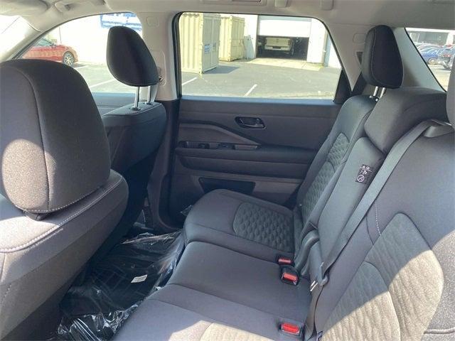 new 2025 Nissan Pathfinder car, priced at $39,492