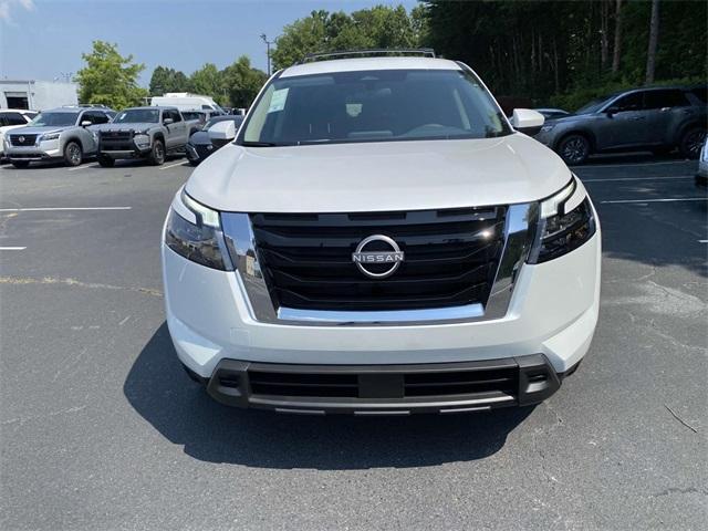 new 2025 Nissan Pathfinder car, priced at $39,092