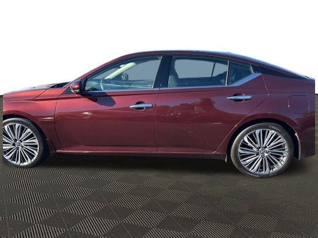used 2023 Nissan Altima car, priced at $22,358