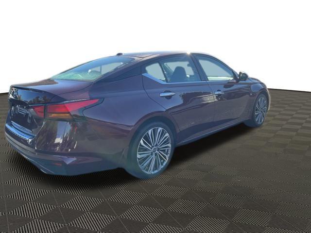 used 2023 Nissan Altima car, priced at $22,358