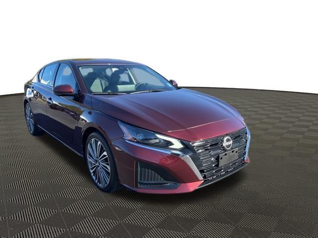 used 2023 Nissan Altima car, priced at $22,358