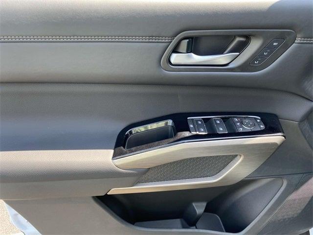new 2025 Nissan Pathfinder car, priced at $50,874