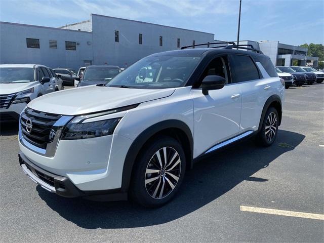 new 2025 Nissan Pathfinder car, priced at $50,474