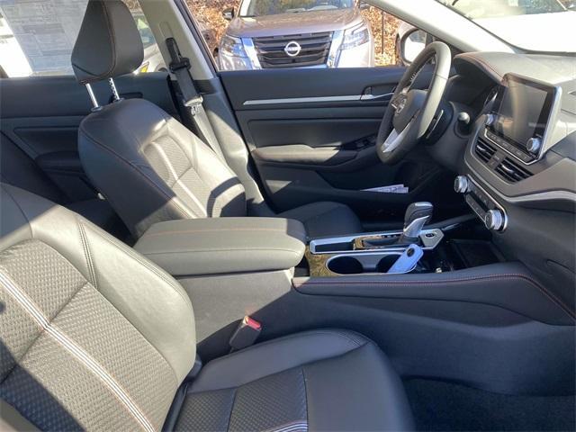 new 2025 Nissan Altima car, priced at $27,995