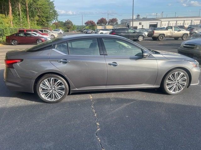 used 2023 Nissan Altima car, priced at $22,409
