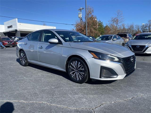 used 2023 Nissan Altima car, priced at $19,111