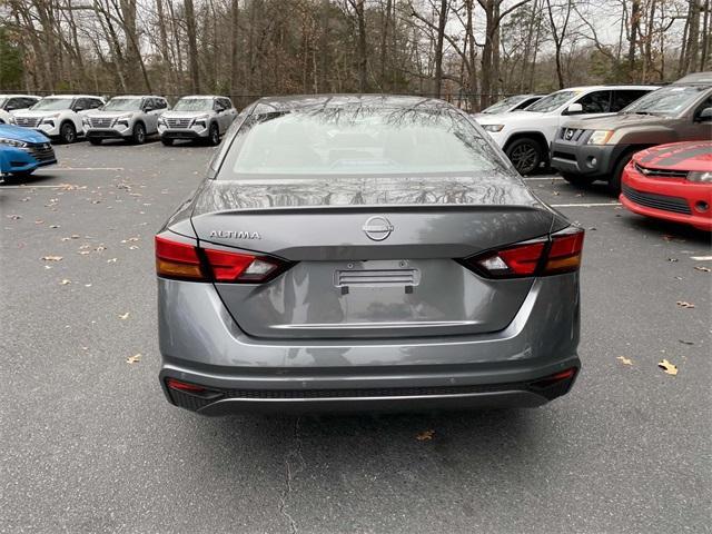 new 2025 Nissan Altima car, priced at $26,008