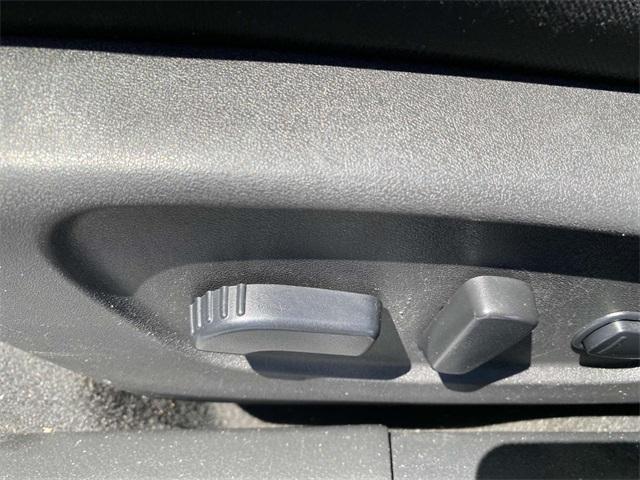 used 2021 Nissan Rogue Sport car, priced at $20,637