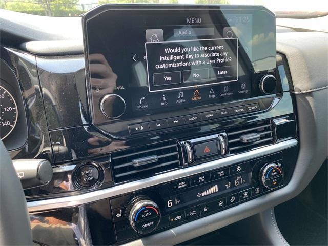 new 2025 Nissan Pathfinder car, priced at $40,921