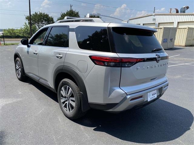 new 2025 Nissan Pathfinder car, priced at $40,921