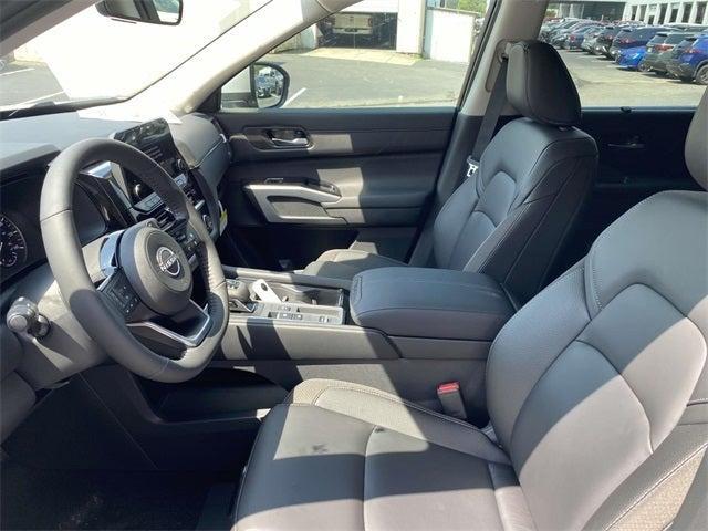 new 2025 Nissan Pathfinder car, priced at $41,321