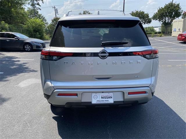 new 2025 Nissan Pathfinder car, priced at $40,921