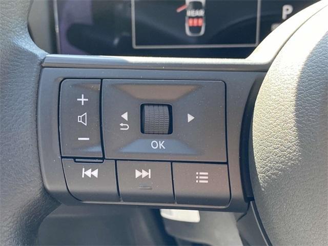 new 2025 Nissan Kicks car, priced at $24,068