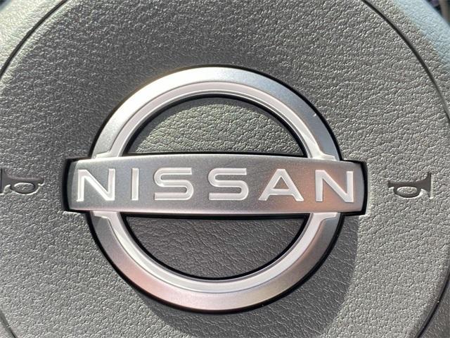 new 2025 Nissan Pathfinder car, priced at $40,921