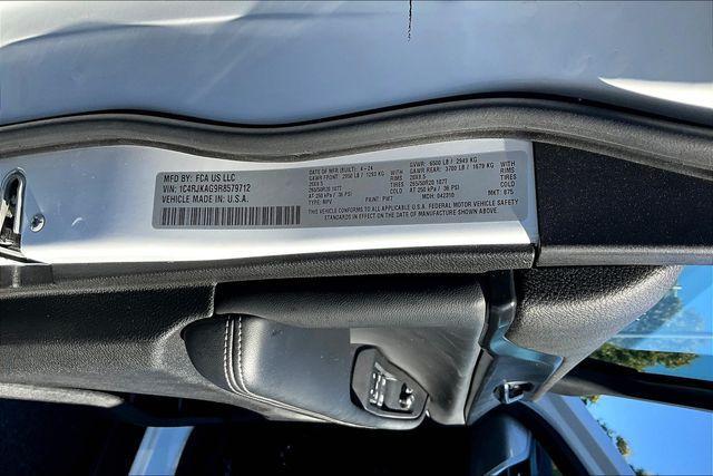 used 2024 Jeep Grand Cherokee L car, priced at $34,393