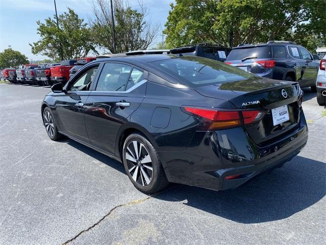 used 2022 Nissan Altima car, priced at $17,884