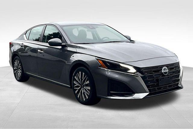 used 2023 Nissan Altima car, priced at $19,698