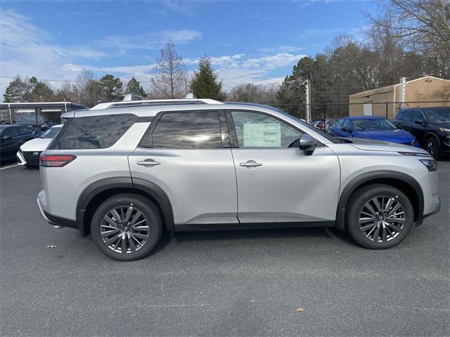 new 2025 Nissan Pathfinder car, priced at $46,012