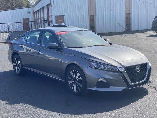 used 2022 Nissan Altima car, priced at $21,499