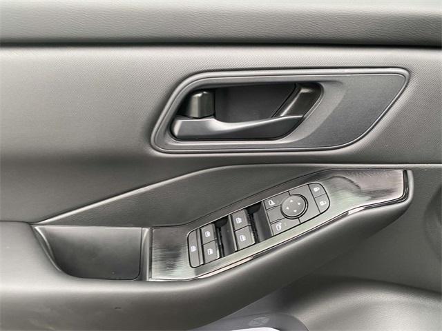 new 2025 Nissan Rogue car, priced at $29,719