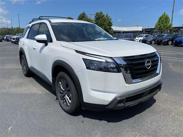 new 2025 Nissan Pathfinder car, priced at $38,689