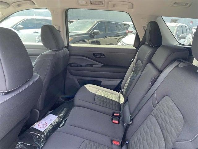 new 2025 Nissan Pathfinder car, priced at $39,089