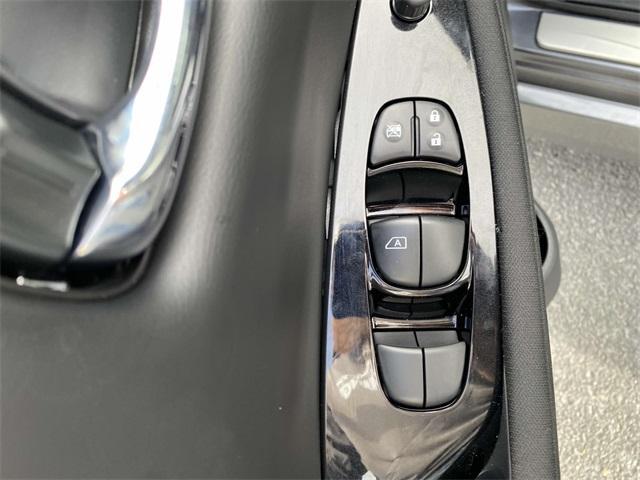 new 2025 Nissan Leaf car, priced at $30,515