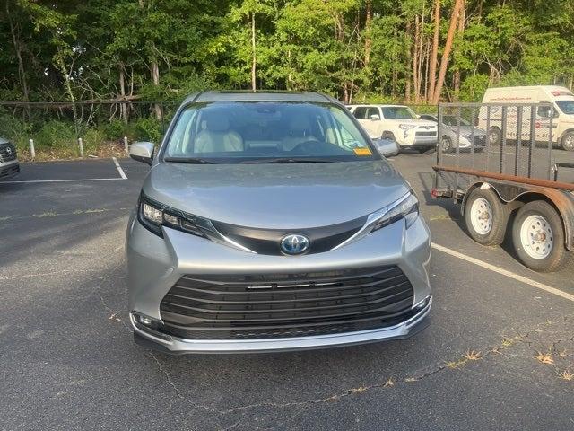 used 2024 Toyota Sienna car, priced at $44,925