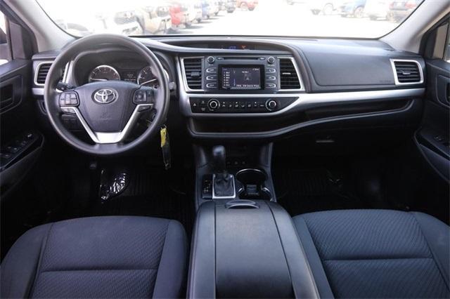 used 2015 Toyota Highlander car, priced at $18,555