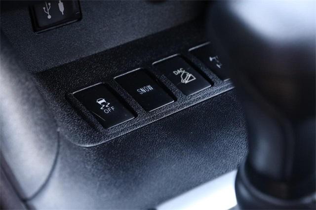 used 2015 Toyota Highlander car, priced at $18,555
