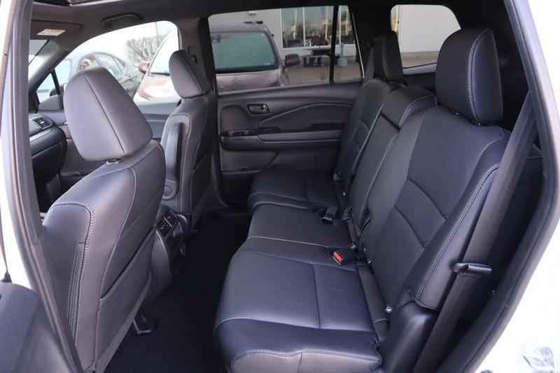 used 2022 Honda Passport car, priced at $27,477