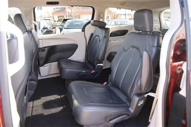 used 2018 Chrysler Pacifica car, priced at $16,955