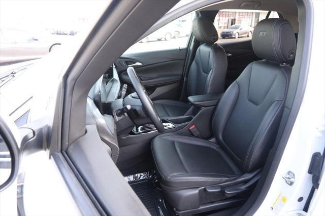 used 2024 Buick Encore GX car, priced at $26,955